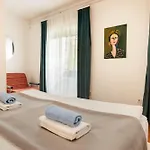 Pod Lipo Lubiana