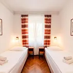 Pod Lipo Konukevi Ljubljana