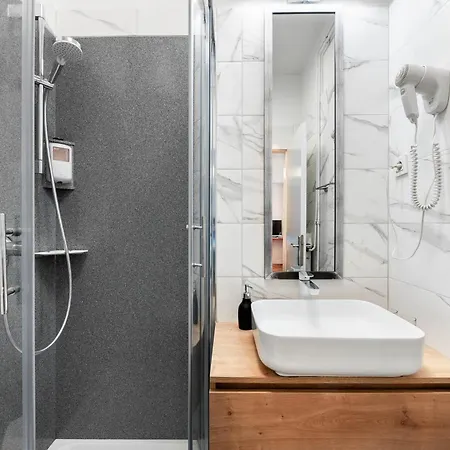 Guest house Pod Lipo 2*