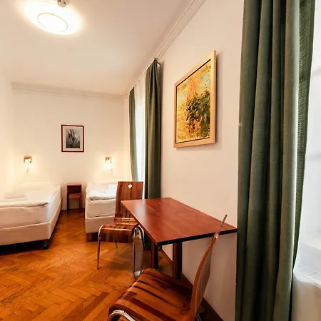 بيت ضيافة Pod Lipo ليوبليانا