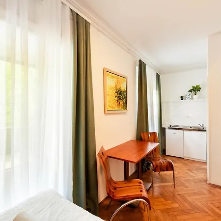 Guest house Pod Lipo