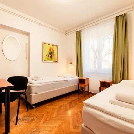 Pod Lipo Guest house 2*