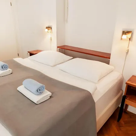 Gostinjska kuća Pod Lipo