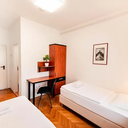 Guest house Pod Lipo