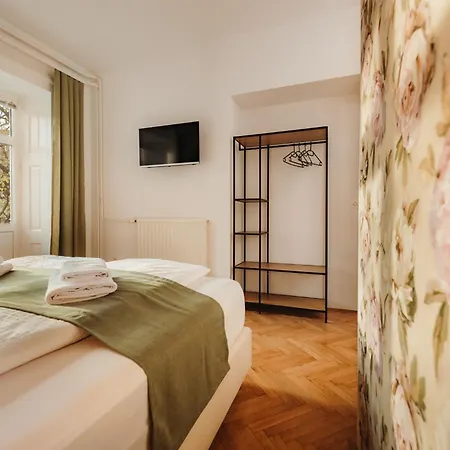 Guest house Pod Lipo