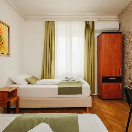 Pod Lipo Guest house 2*